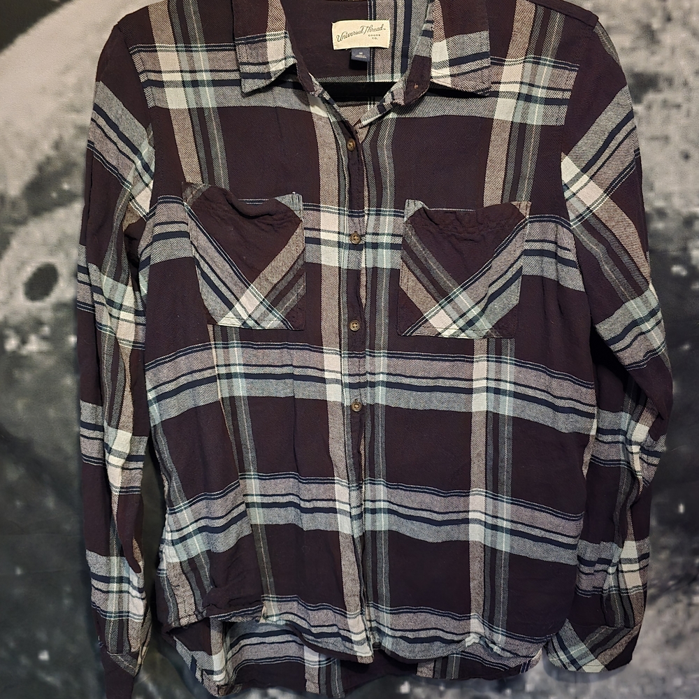 Universal Thread Plaid Button-Up Shirt - Purple and Gray